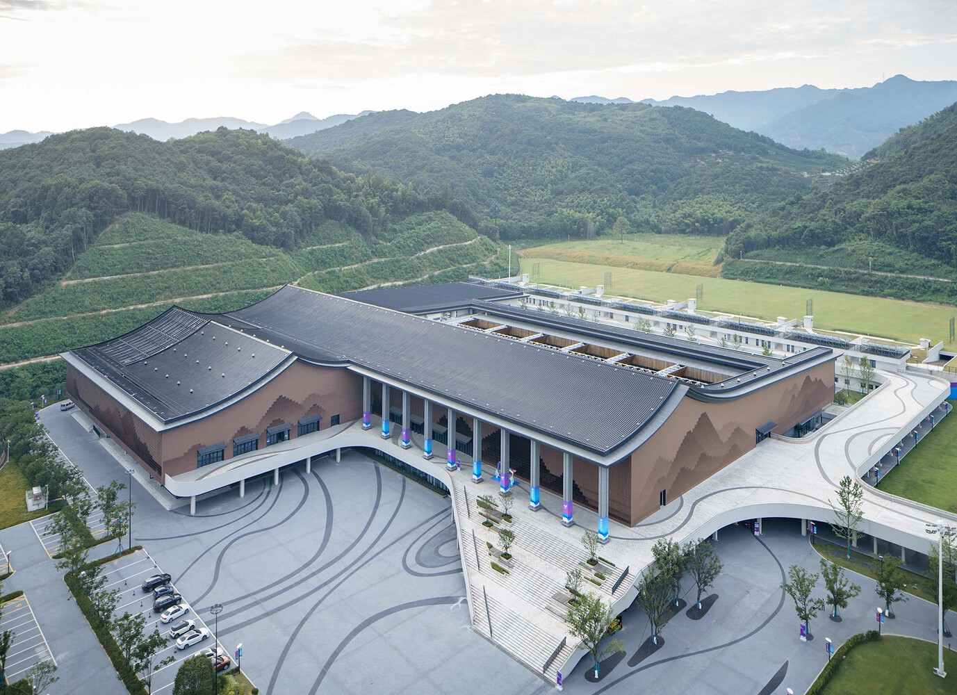 FUYANG YINHU SPORTS CENTER | Kiến trúc thể thao xanh lấy cảm hứng từ sơn thủy Phú Xuân