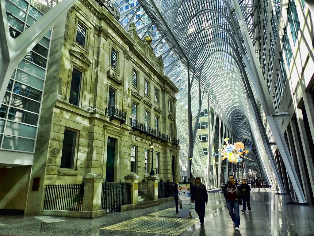 ALLEN LAMBERT GALLERIA | “Nhà thờ pha lê” của kiến trúc thương mại giữa lòng Toronto