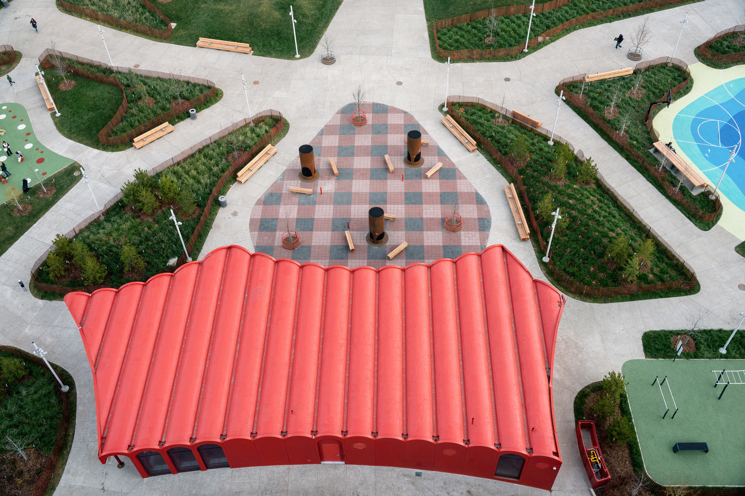 O-DAY'MIN PARK PAVILION | Điểm nhấn kiến trúc đỏ rực giữa không gian công cộng mới của Edmonton