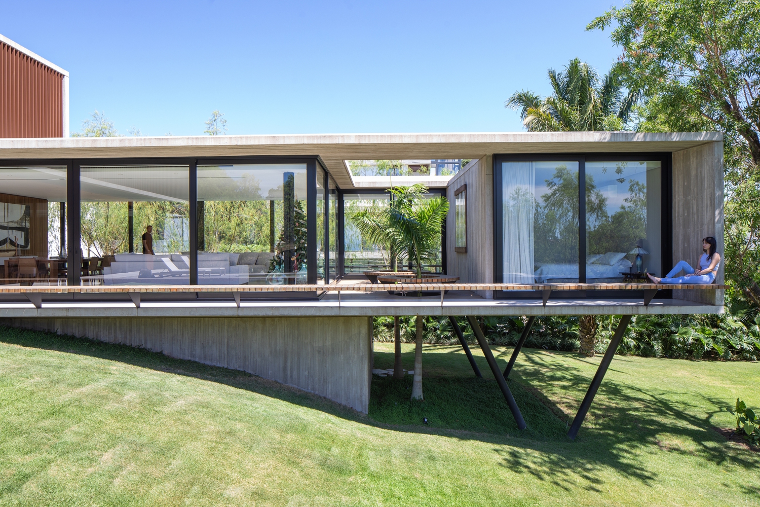 NHÀ TẠI SANTA CRUZ DE LA SIERRA BÔLIVIA