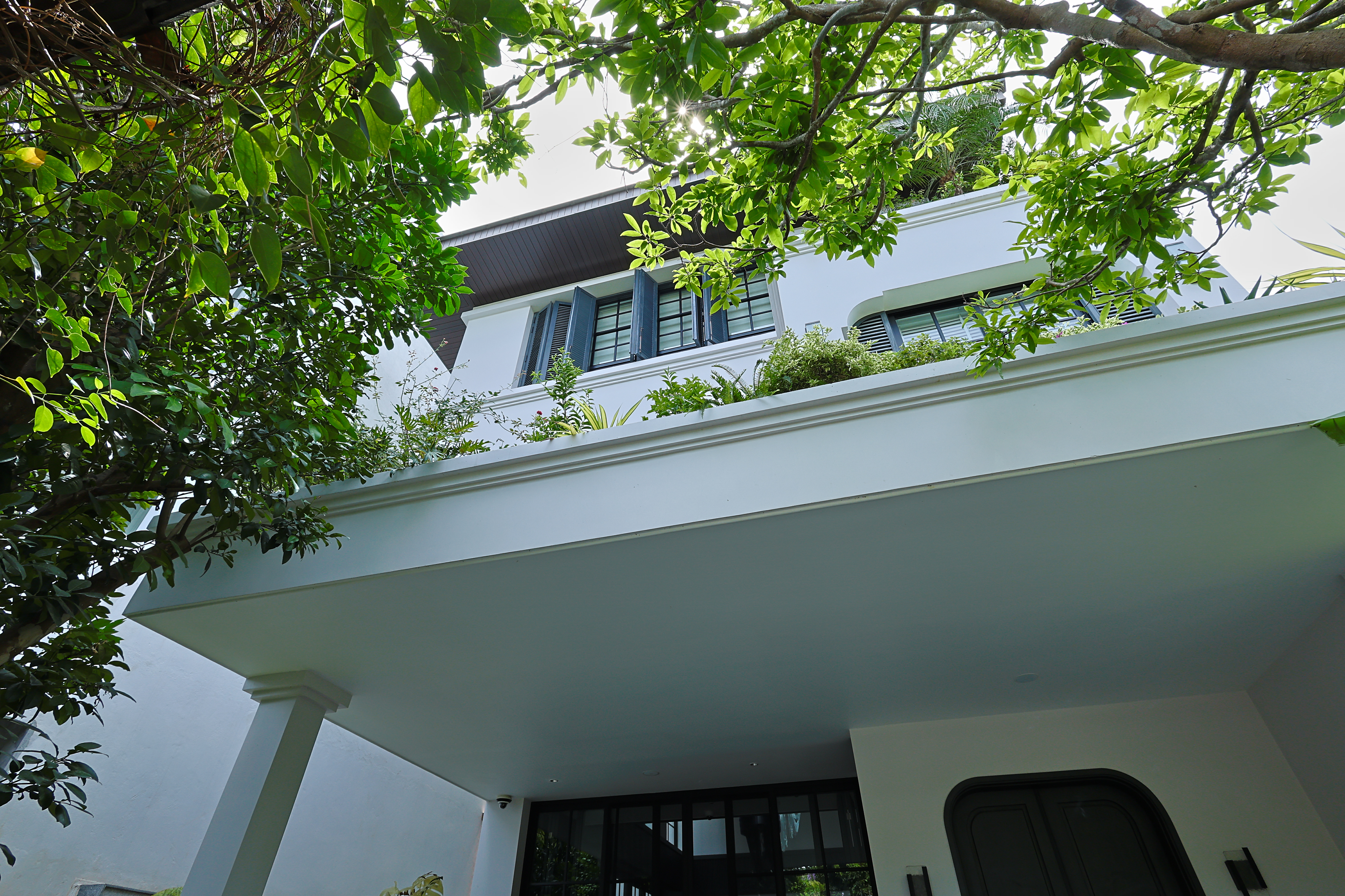 Bản giao hưởng giữa kiến trúc Việt xưa và hơi thở đương đại trong căn biệt thự Đà Nẵng